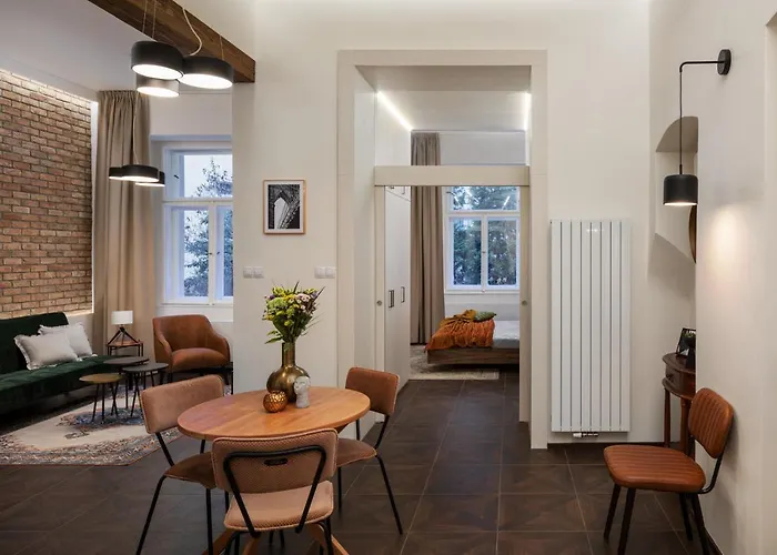 Days - Elegant Open-plan In Old Town Apartment Prague