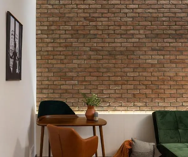 Days - Elegant Open-plan In Old Town