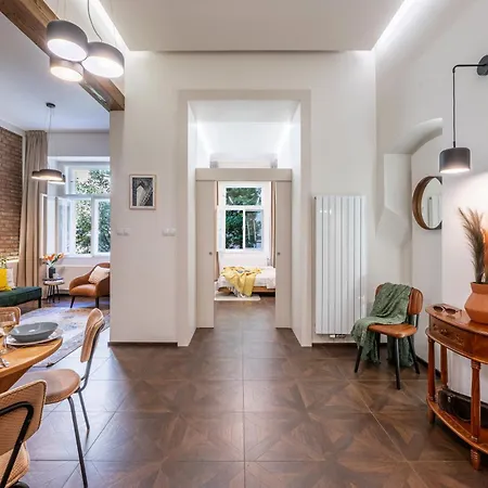 Daire Days - Elegant Open-plan In Old Town Prag